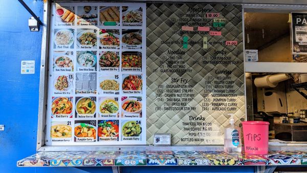 Aunty Pon's Thai Food Truck by null