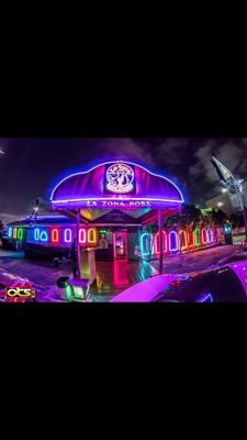 La Zona Rosa by null
