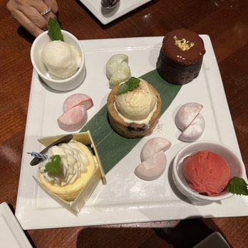 Koi Restaurant - Sushi Bars Near Me - New York, New York