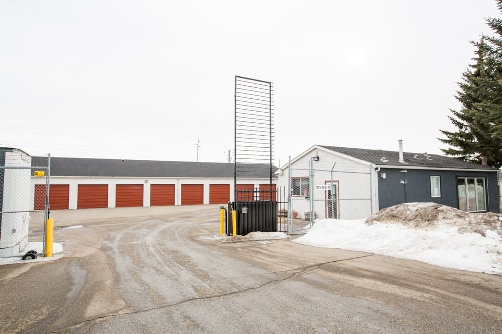 STORAGEMART Updated October 2024 15216 5th St SW, Calgary, Alberta