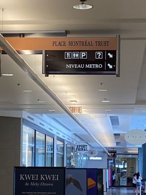 Place Montreal Trust by null