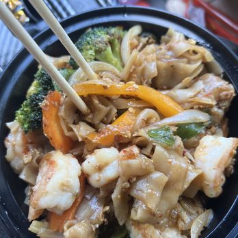 BK Brunch - Drunken Noodles with Shrimp - Sandwiches Near Me - Lumberton, New Jersey