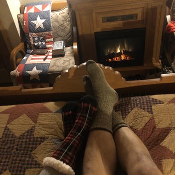 Eagle's Nest Bed & Breakfast - Comfy & Cozy - Big Bear Lake, CA