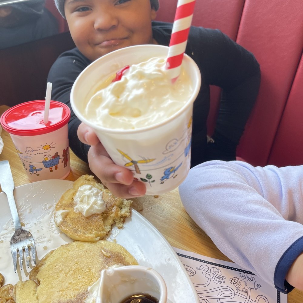Silver Diner - Vanilla kids shake - Diners Near Me - Lanham, Maryland Silver Diner - Vanilla kids shake - Diners Near Me - Lanham, Maryland