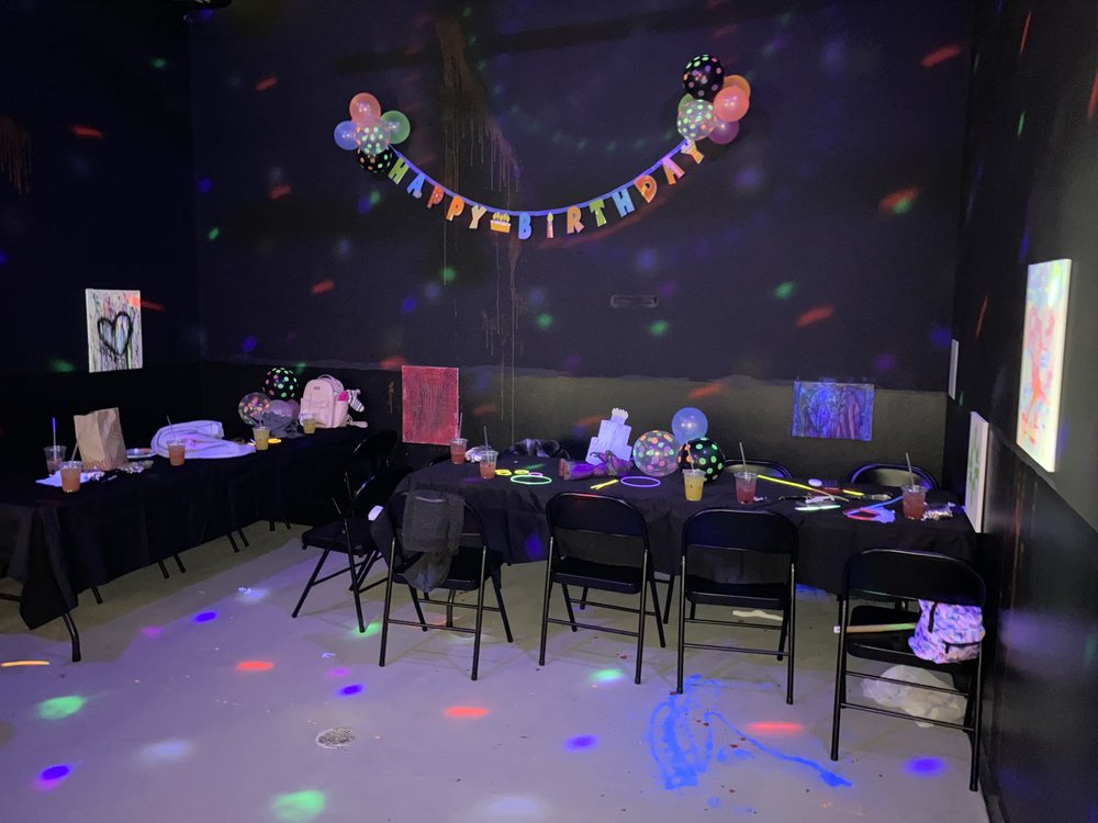 CHATTER PAINT Updated September 2024 19 Photos 10131 Coors Blvd