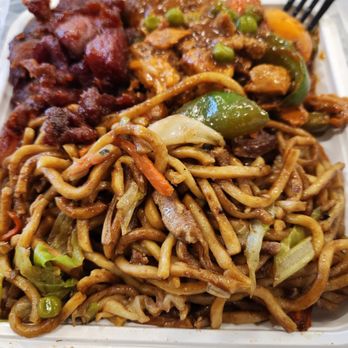 Golden Coin - Pandit Maki (can mix with other sides); Tocino (top left) & Pork Gisantes. 2 choice plate. Other entrees available. - Filipino Near Me - Waipahu, Hawaii Golden Coin - Pandit Maki (can mix with other sides); Tocino (top left) & Pork Gisantes. 2 choice plate. Other entrees available. - Filipino Near Me - Waipahu, Hawaii