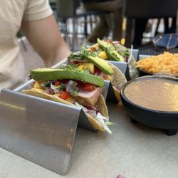 La Mesa Modern Mexican - Fresh tuna tacos