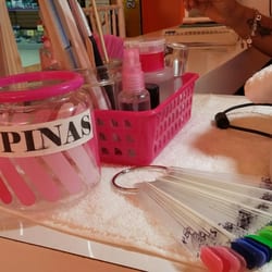 Islas Nail Bar - Tonos y diseños