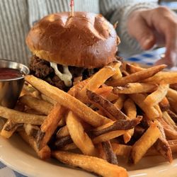 Jilly's Real Food Roadhouse - Fried chicken sandwich and tallow fries