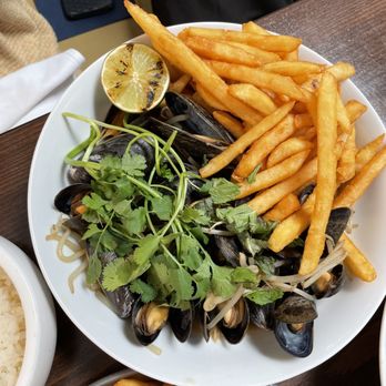 O Sea - steamed mussels - Seafood Near Me - Orange, California