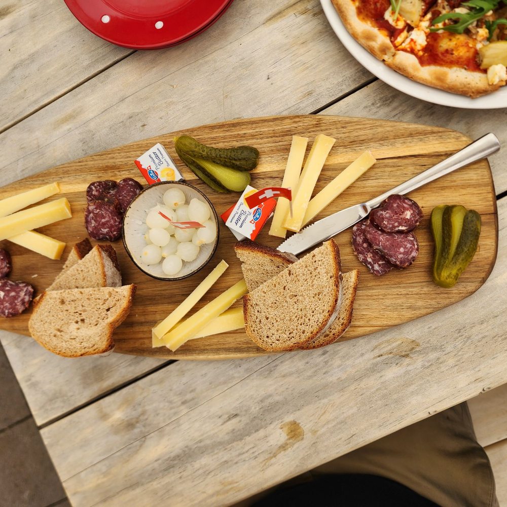 Pension Gimmelwald - Charcuterie - Swiss Food Near Me - Gimmelwald, BE Pension Gimmelwald - Charcuterie - Swiss Food Near Me - Gimmelwald, BE
