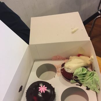 Georgetown Cupcake - Cupcakes Near Me - Washington, DC, District of Columbia