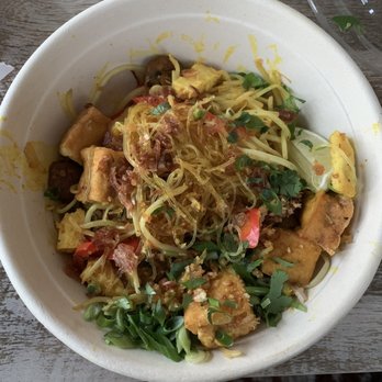 Ba Bar Green - Lemongrass tofu Singapore noodles - Vietnamese Near Me - Seattle, Washington Ba Bar Green - Lemongrass tofu Singapore noodles - Vietnamese Near Me - Seattle, Washington