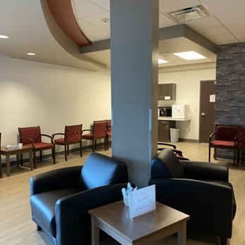 Deborah Ohlhausen, MD - U.S. Dermatology Partners Shoal Creek - Waiting Room - Skin Care Near Me - Kansas City, Missouri Deborah Ohlhausen, MD - U.S. Dermatology Partners Shoal Creek - Waiting Room - Skin Care Near Me - Kansas City, Missouri