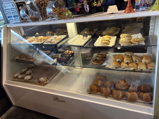 Le Rendez-vous French Restaurant and Bakery by null