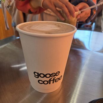 Goose Coffee - hot hojicha latte - Coffee & Tea Near Me - Rancho Cucamonga, California