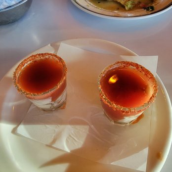 El 7 Mares Restaurant - Oyster shots - Mexican Near Me - Los Angeles, California El 7 Mares Restaurant - Oyster shots - Mexican Near Me - Los Angeles, California