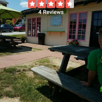 Canal Creamery - a boy sitting at a picnic table - Ice Cream & Frozen Yogurt Near Me - Chesapeake City, Maryland Canal Creamery - a boy sitting at a picnic table - Ice Cream & Frozen Yogurt Near Me - Chesapeake City, Maryland
