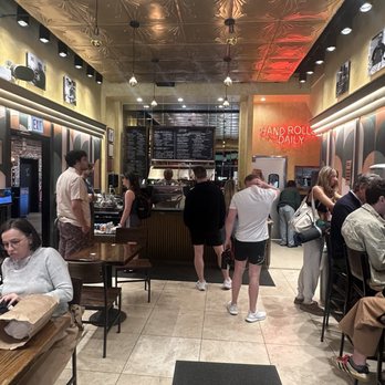 Gotham Bagels - Magnificent Mile  - Short line but it can get out the door - Bagels Near Me - Chicago, Illinois