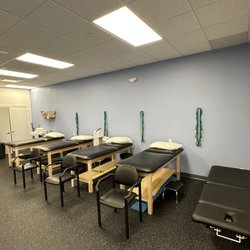 Ivy Rehab HSS Physical Therapy Center of Excellence