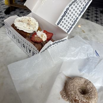 Parlor Doughnuts - Donuts Near Me - Virginia Beach, Virginia
