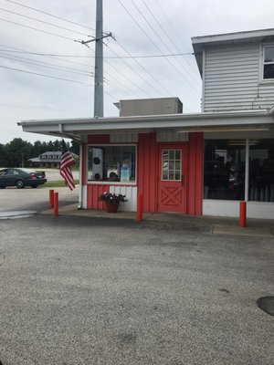 MIKEY’S DRIVE IN - 15 Photos & 44 Reviews - 9096 Red Arrow, Bridgman ...