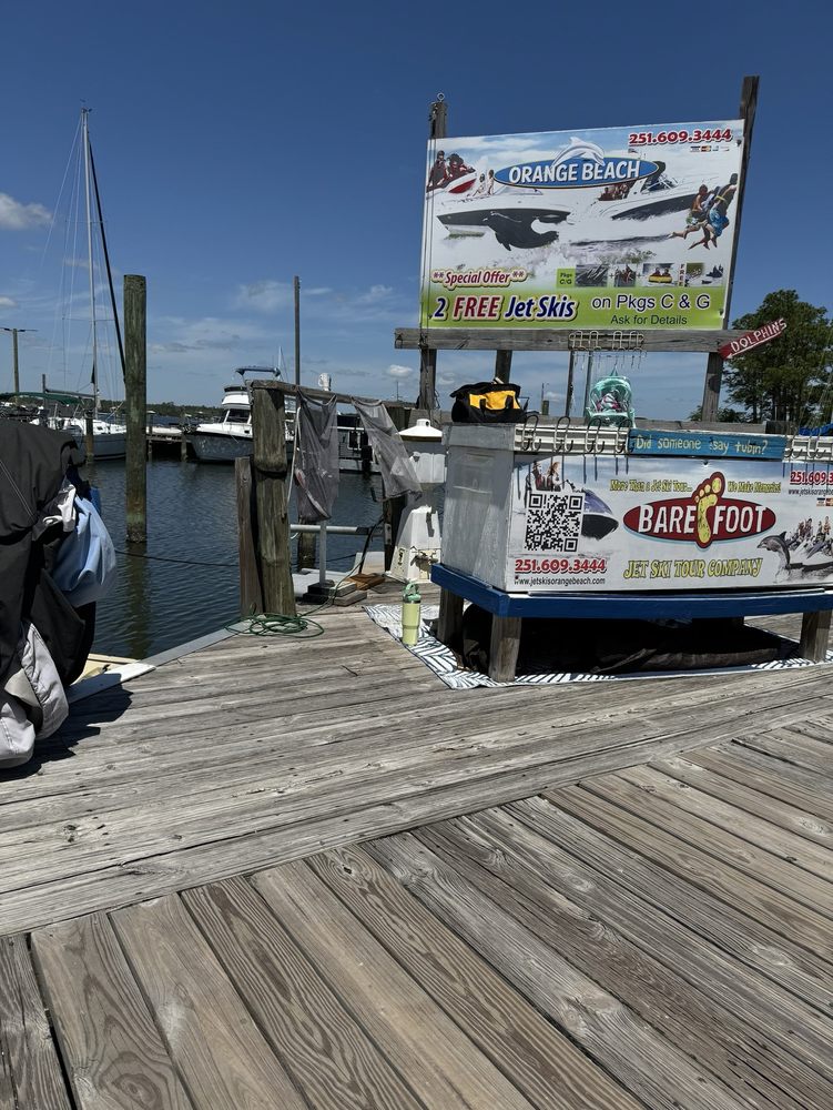 Barefoot Tours & Charters Logo