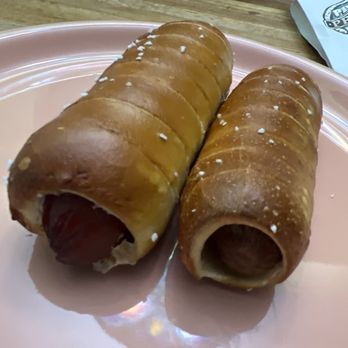 Philly Pretzel Factory - Bakeries Near Me - Langhorne, Pennsylvania