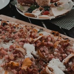 s'Türmle - Flammkuchen und "Fein zum Wein"