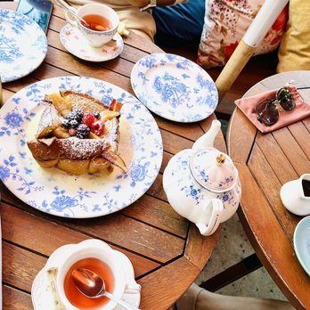 Little Hen - Breakfast & Brunch Near Me - Miami, Florida