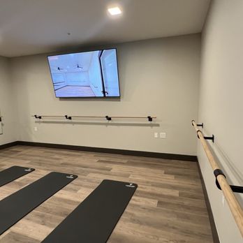 Vanguard at 16 Tech - Apartments Near Me - Indianapolis, Indiana