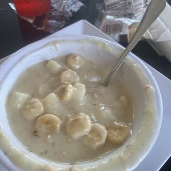 The Ugly Grouper - Clam chowder - Bars Near Me - Holmes Beach, Florida