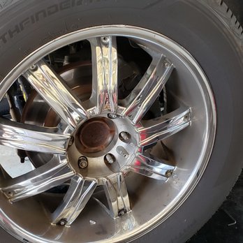 America's Tire - They put the bolts on wrong now its stuck on to the stud. - Tires Near Me - Tracy, California