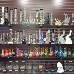 Vapor Glass Smoke Shop - Gettin ready for the holidays!