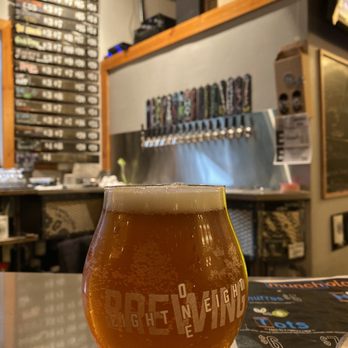 818 Brewing - My fave double tropix (double IPA) - Lower on the bitterness, higher on the citrus! - Breweries Near Me - Canoga Park, California