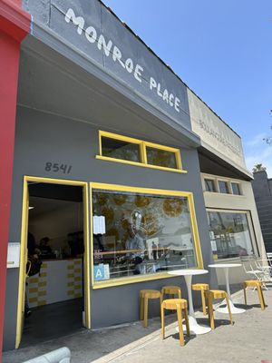 Monroe Place by null