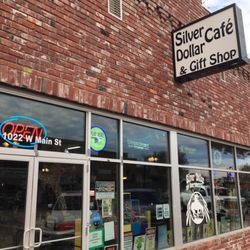 Silver Dollar Cafe Gift Shop & Saloon - Not really a gift shop. More like a flea market.