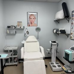 Uniquely You Aesthetics - Weight Loss room
