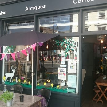 Harold & Leslie - Hair Salons Near Me - London, XGL Harold & Leslie - Hair Salons Near Me - London, XGL
