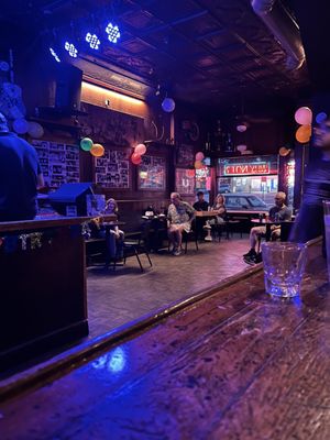 Dick's Den by null
