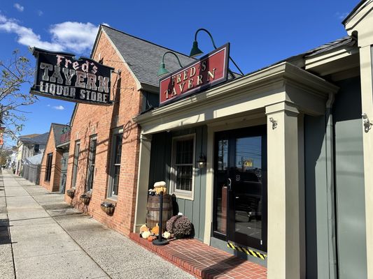 Fred's Tavern & Liquor Store by null