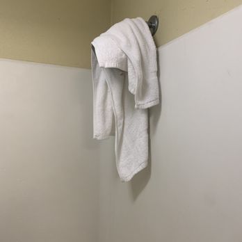 Days Inn by Wyndham Selma - Used towels on shower head - Hotels Near Me - Selma, North Carolina Days Inn by Wyndham Selma - Used towels on shower head - Hotels Near Me - Selma, North Carolina