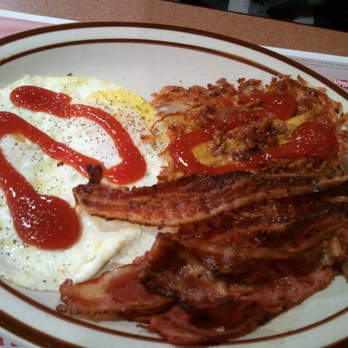 Denny's - Triple Bacon Sampler - American Near Me - Centereach, New York