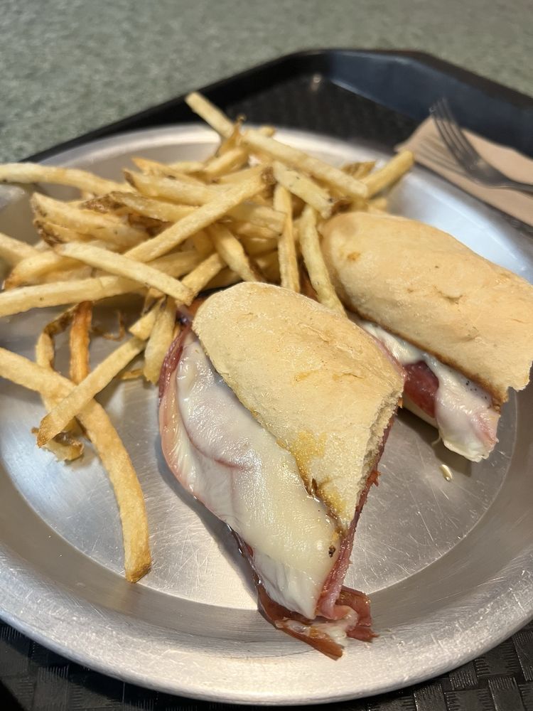 Cherry Street Cafe
