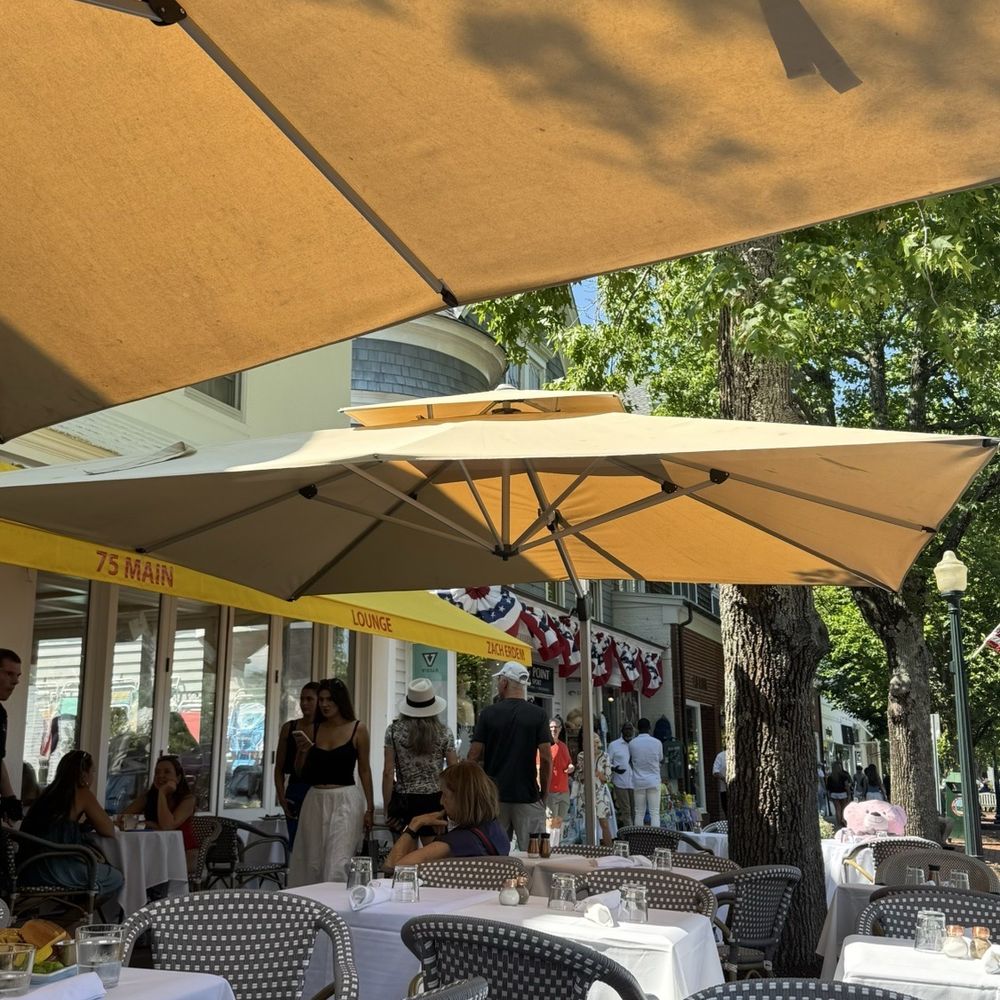 75 Main - Outdoor seating - New American Near Me - Southampton, New York