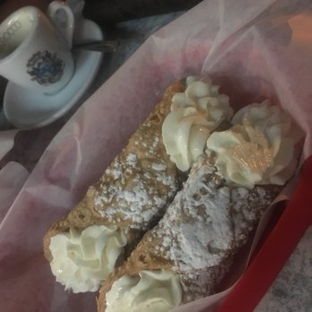 Café Milano - Cannoli - Sandwiches Near Me - Saint-Léonard, Quebec Café Milano - Cannoli - Sandwiches Near Me - Saint-Léonard, Quebec