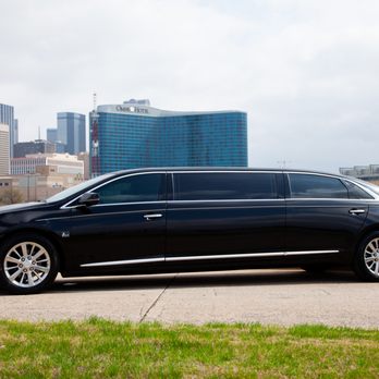 DFW Executive Limos - Cadillac stretch limousine seats 6 passengers. - Limos Near Me - Dallas, Texas DFW Executive Limos - Cadillac stretch limousine seats 6 passengers. - Limos Near Me - Dallas, Texas