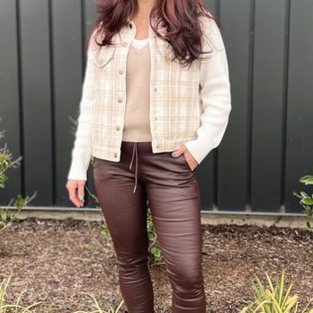 Taryn x Philip - Women's Clothing Near Me - Beaverton, Oregon
