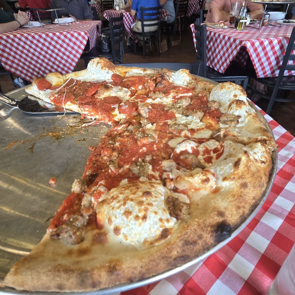 16" pizza 8/10