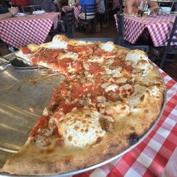 16" pizza 8/10